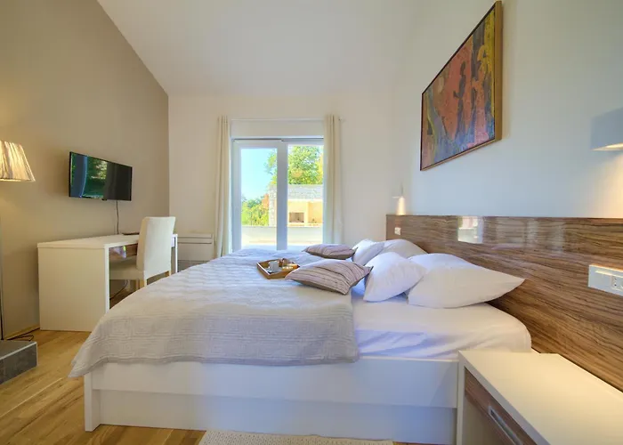 With Pool Near, Sandy Beach, Quiet Area Traveler Tourist Agency Krk - Id 2215 빌라