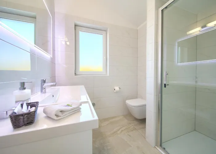 With Pool Near, Sandy Beach, Quiet Area Traveler Tourist Agency Krk - Id 2215 Vila